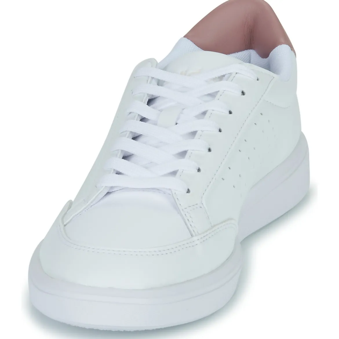 adidas Nova court