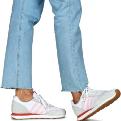 adidas Run 60s