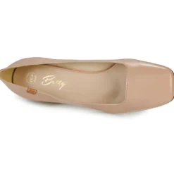 Betty London CLAUDIE