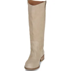 Betty London Donna