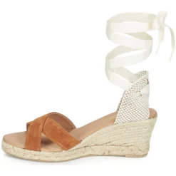 Betty London IDILE