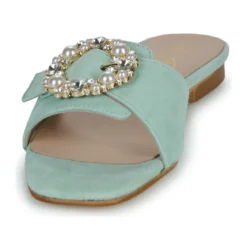 Betty London MELODIE
