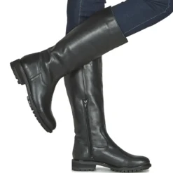Betty London NATTY