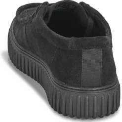 Clarks Torhill