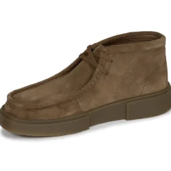 Clarks Torview