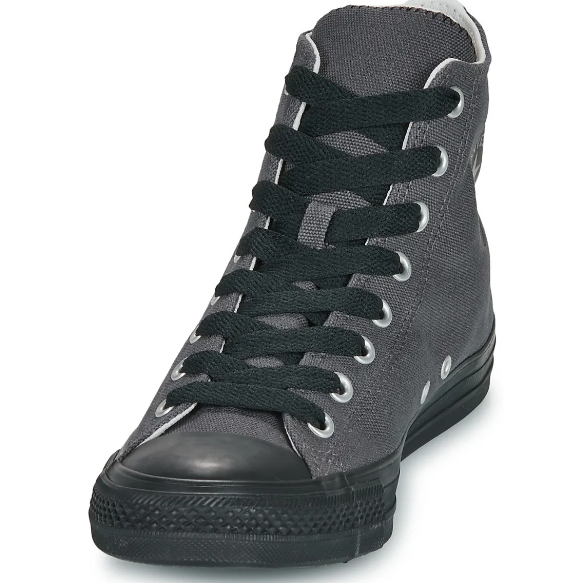 Converse CANVAS