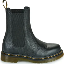 Dr. Martens Chelsea