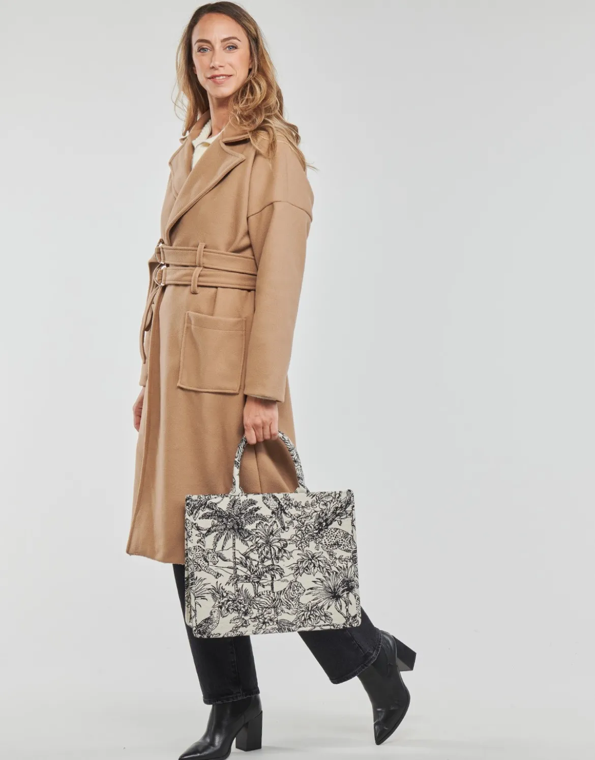 Frakker Betty London