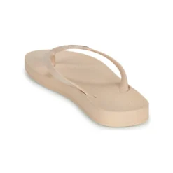 Ipanema anatomic