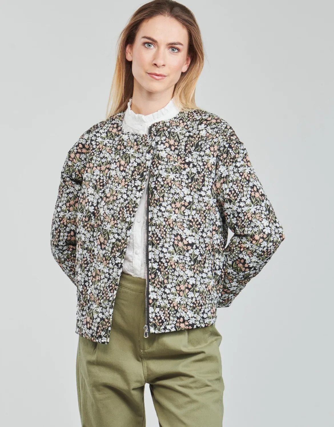 Jakker Betty London