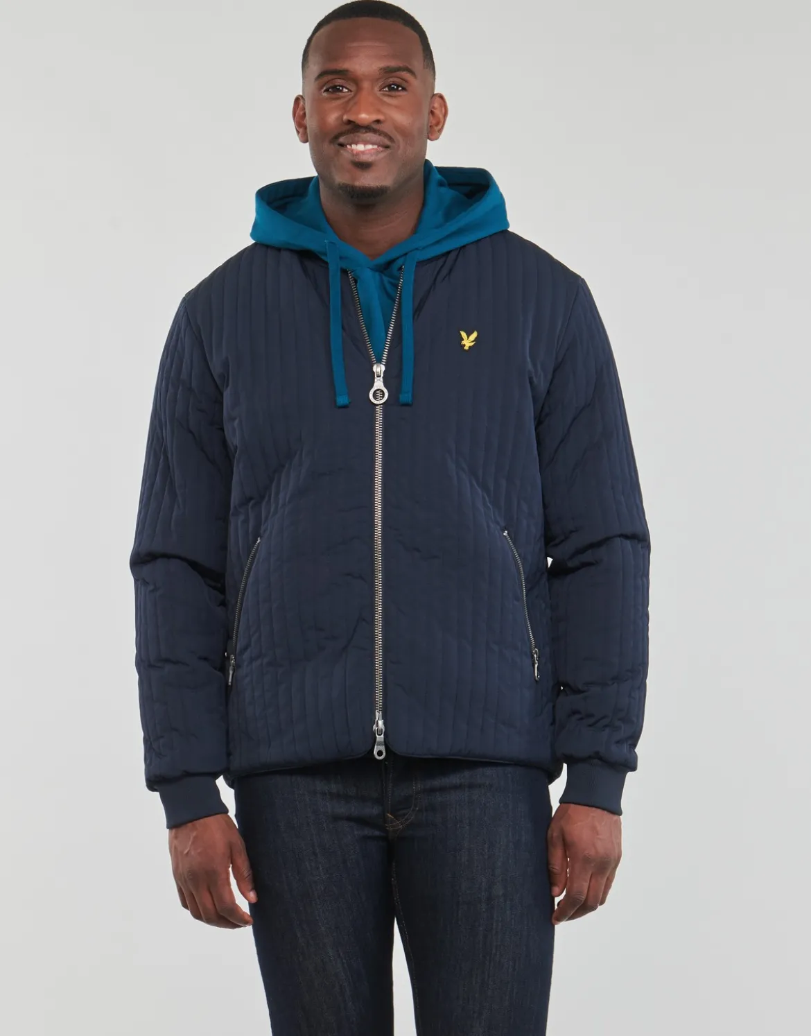 Jakker Lyle & Scott
