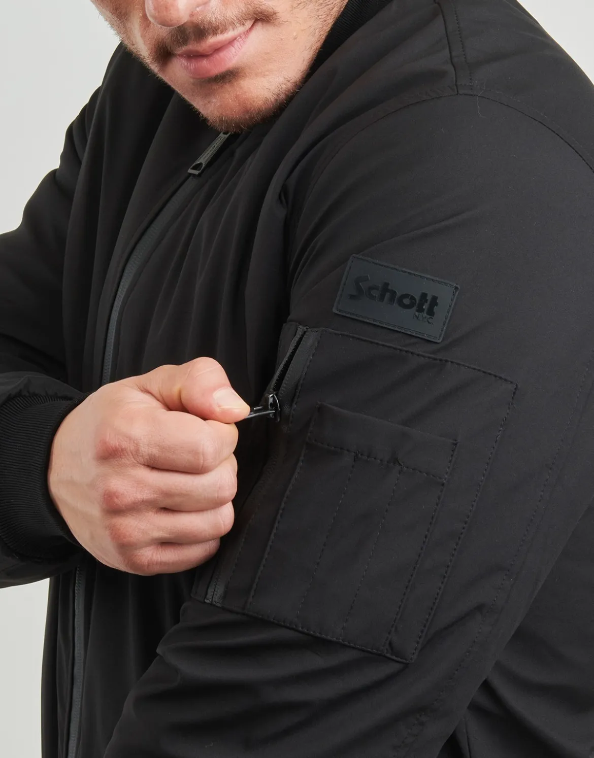 Jakker Schott