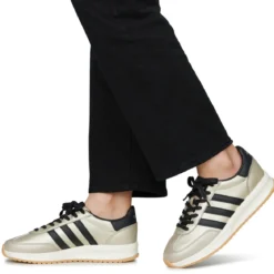 Lave sneakers adidas
