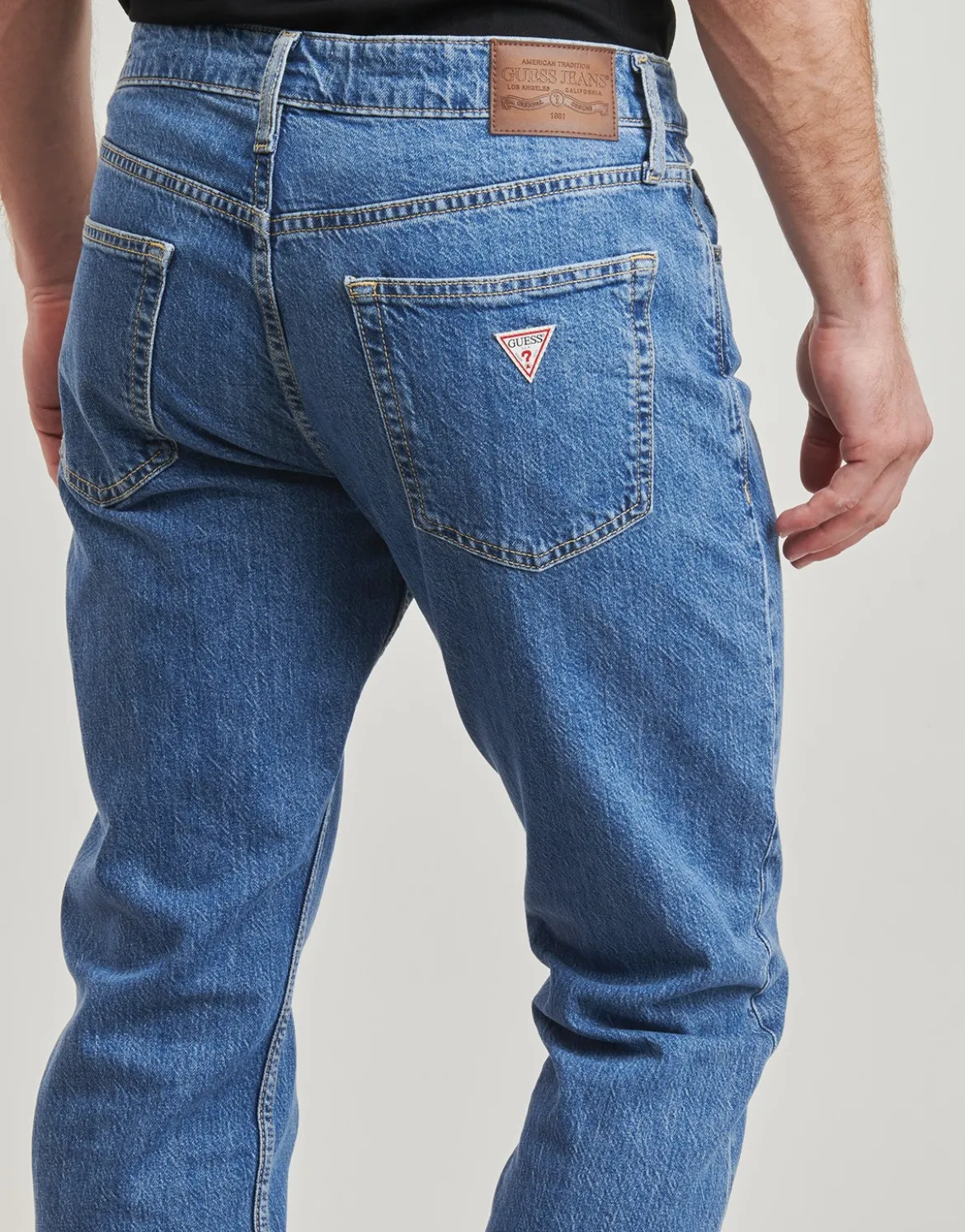 Lige jeans Guess