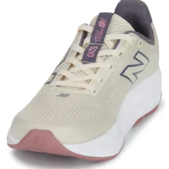 New Balance 520