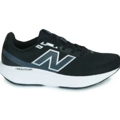 New Balance 520