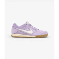 Nike Gato