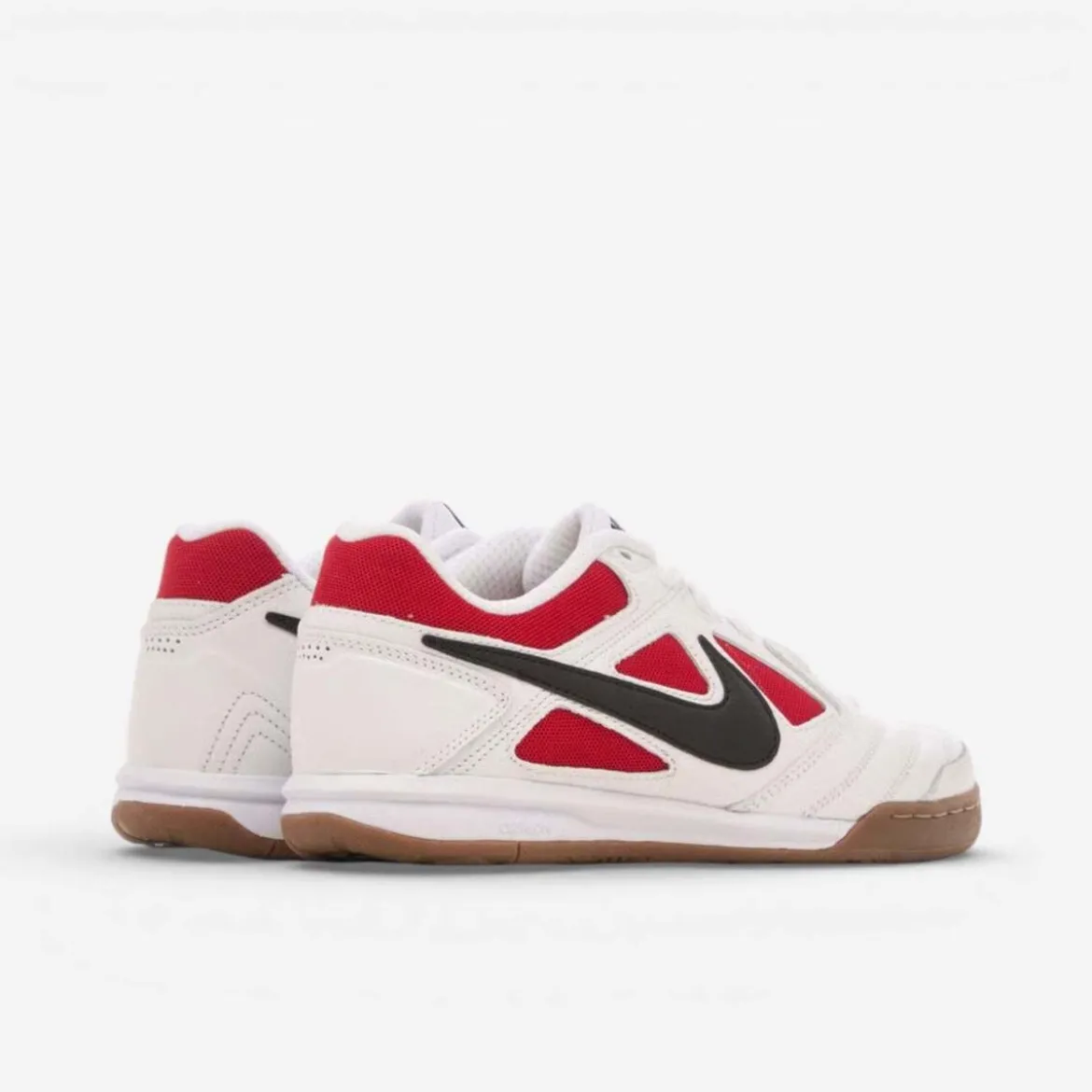 Nike Gato