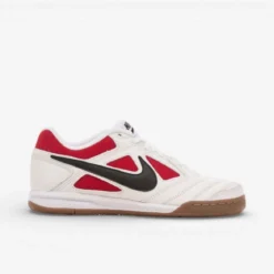 Nike Gato