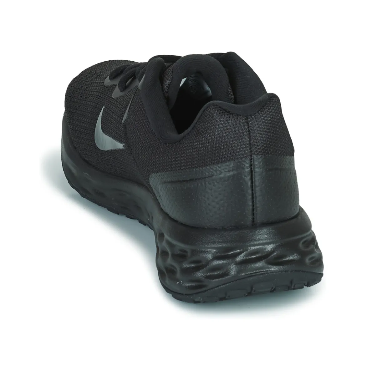 Nike Revolution 6