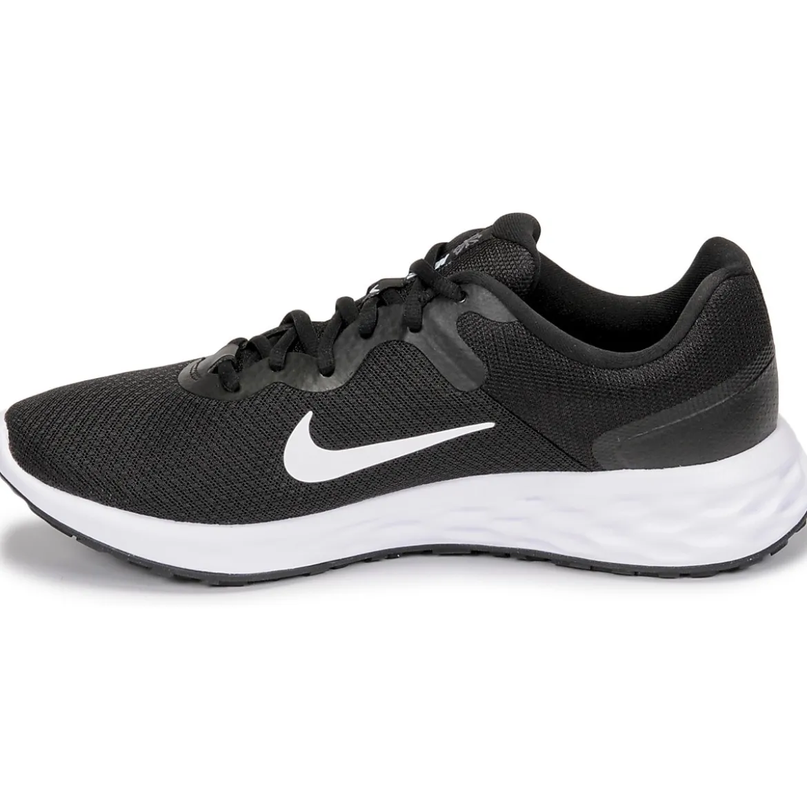 Nike Revolution 6