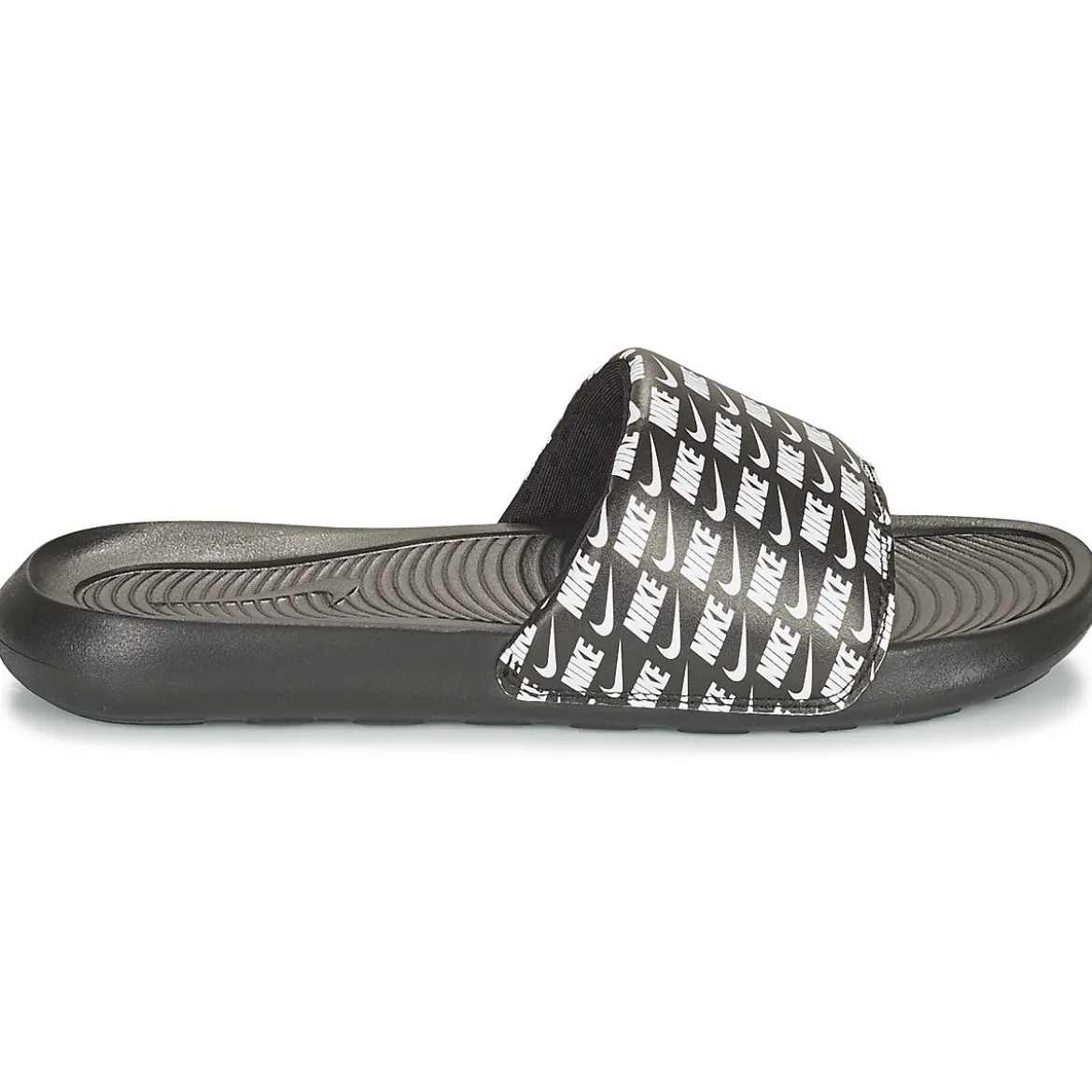 Nike Victori One
