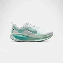 Nike Vomero 18