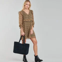 Shopping Betty London