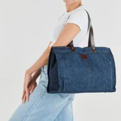 Shopping Levi's