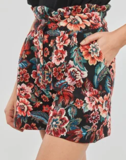 Shorts Betty London