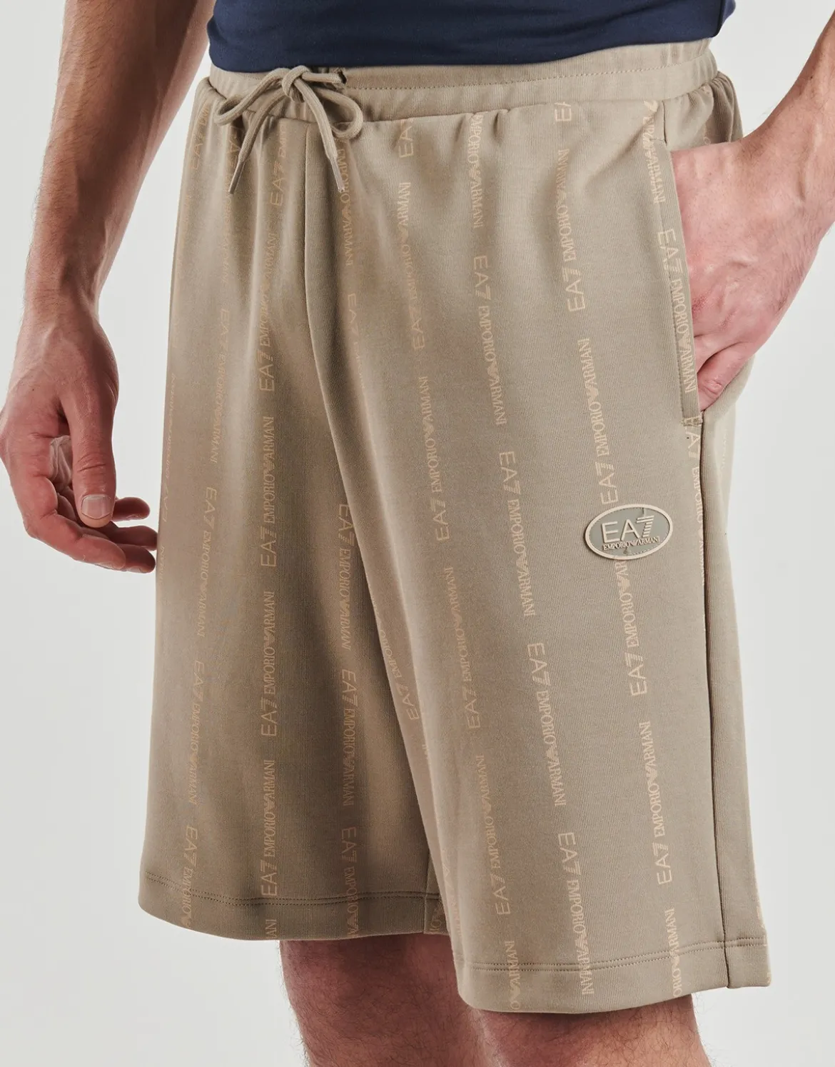 Shorts Emporio Armani EA7