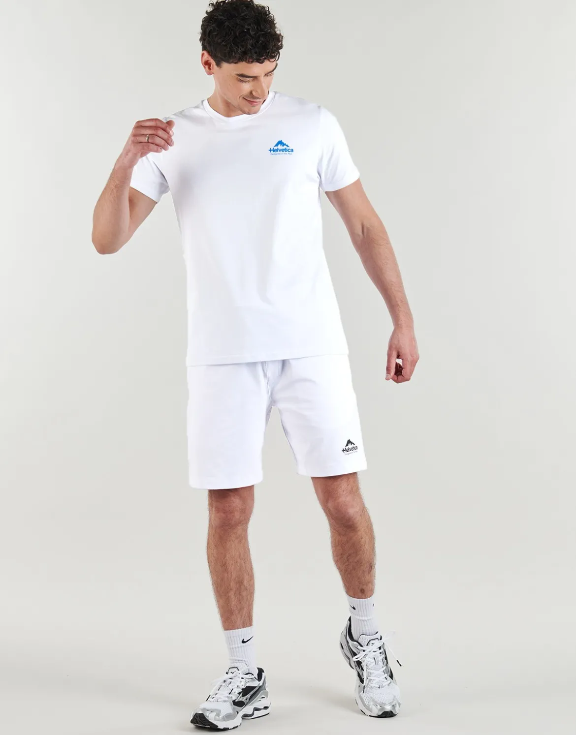 Shorts Helvetica