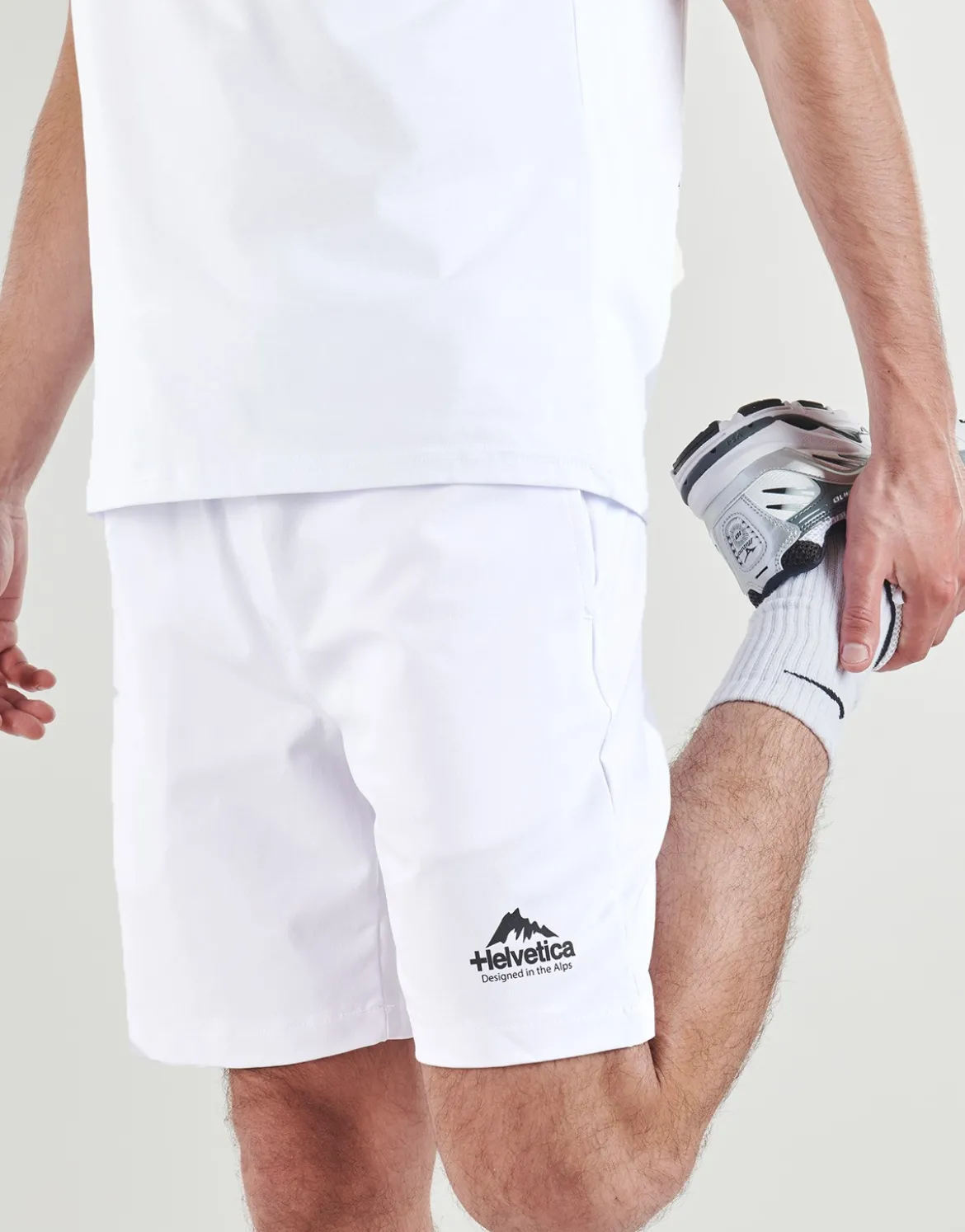 Shorts Helvetica