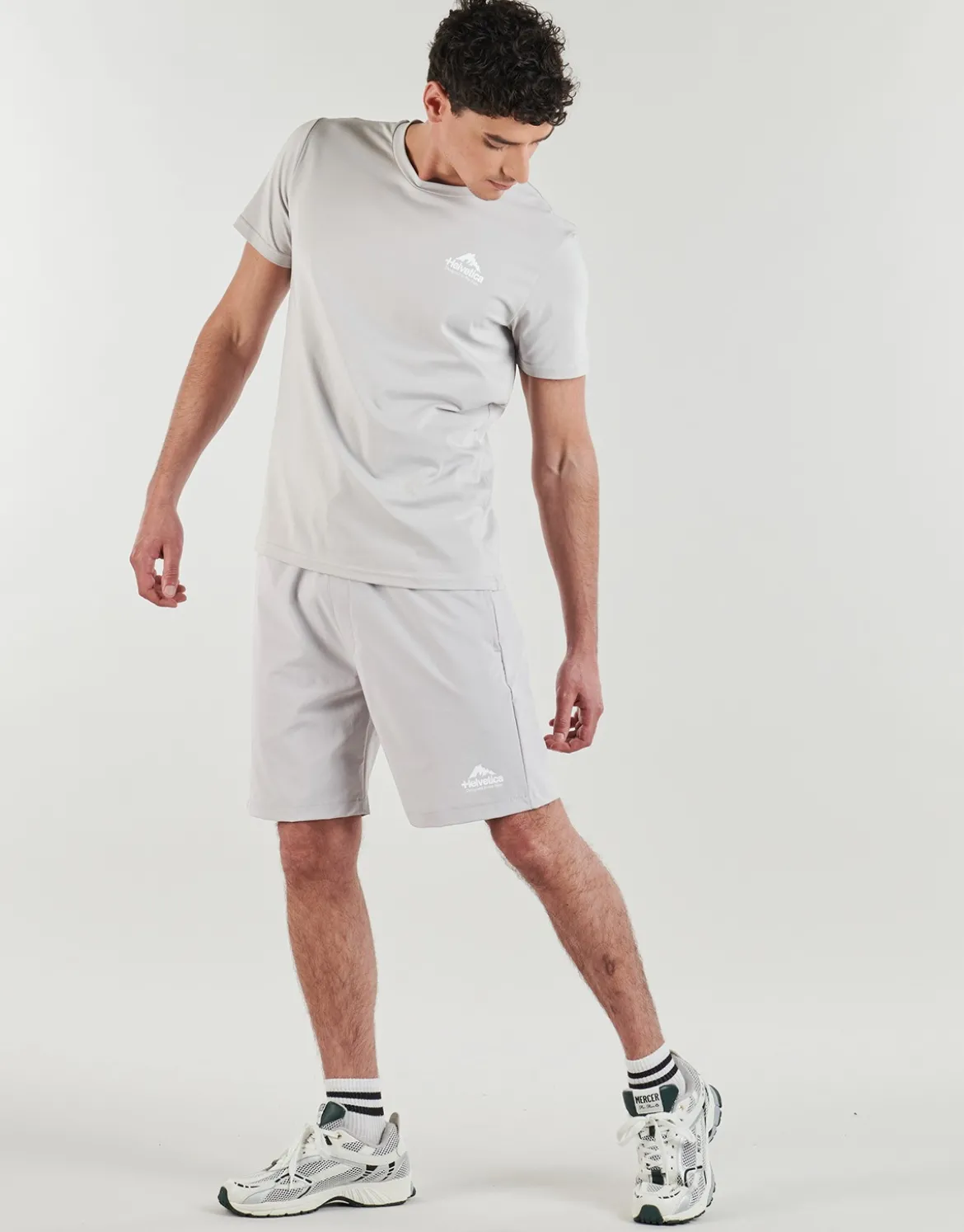 Shorts Helvetica