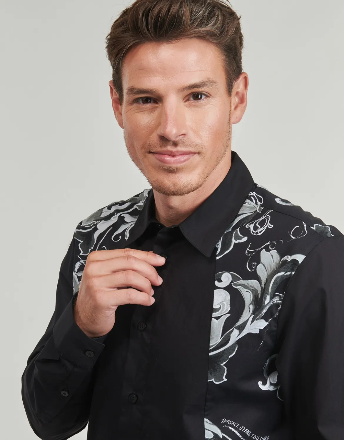 Skjorter m. lange ærmer Versace Jeans Couture