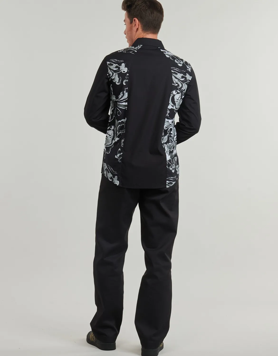 Skjorter m. lange ærmer Versace Jeans Couture