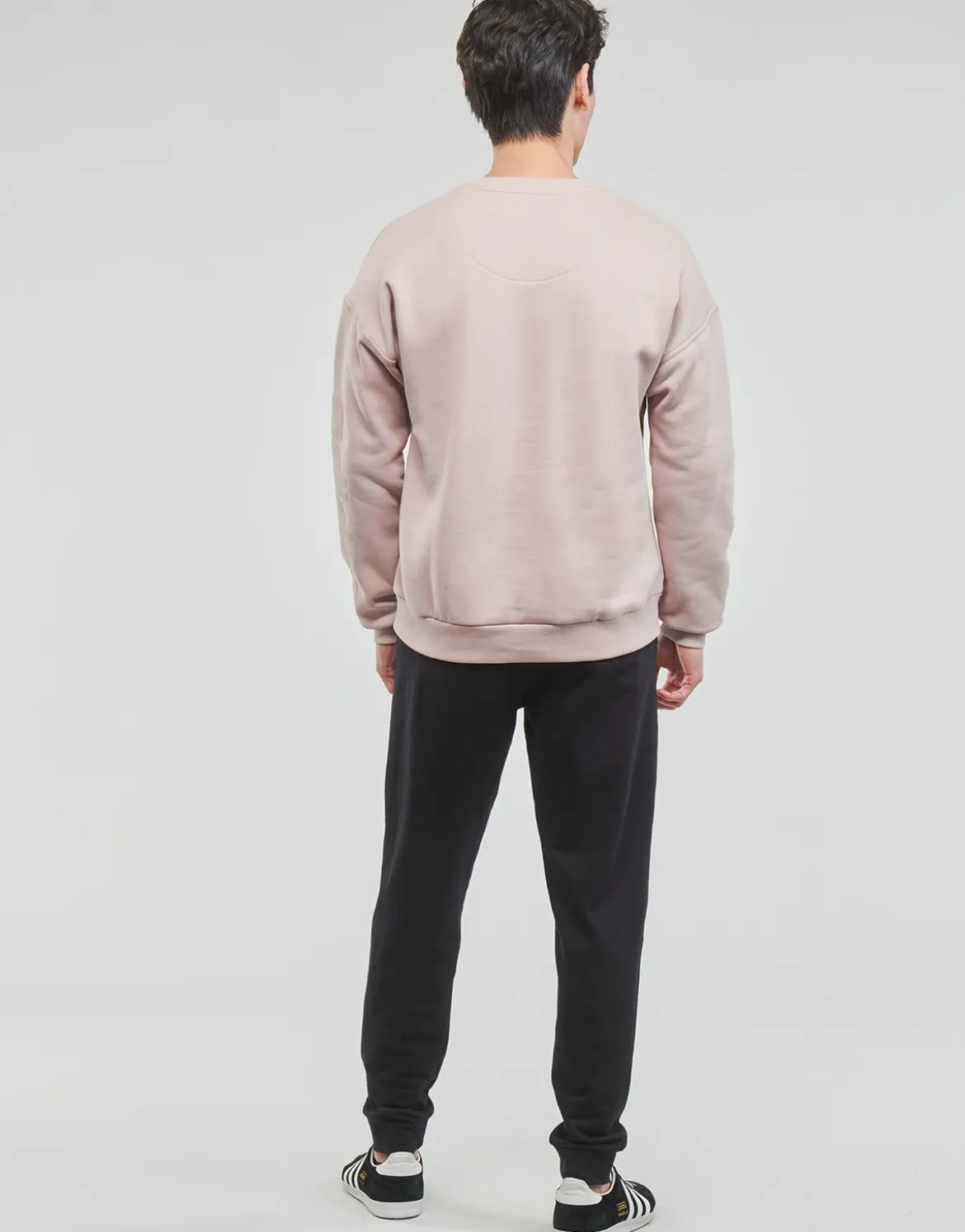 Sweatshirts adidas