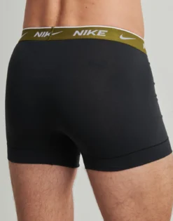 Trunks Nike