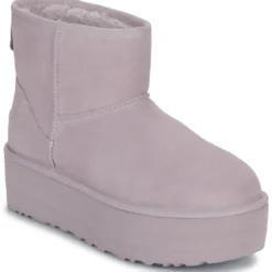 UGG Classic