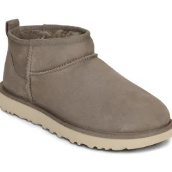 UGG CLASSIC ULTRA MINI