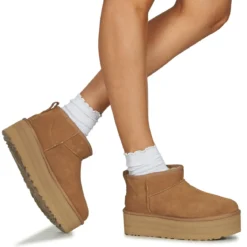 UGG CLASSIC ULTRA MINI
