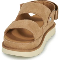 UGG GOLDENSTAR