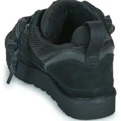 UGG LOWMEL