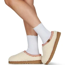 UGG TASMAN