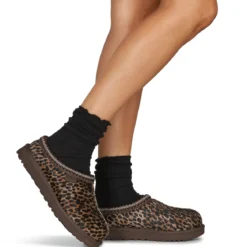 UGG TASMAN