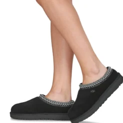UGG TASMAN