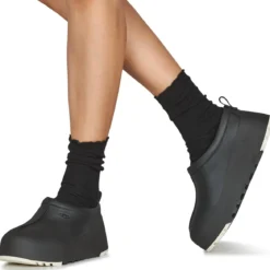 UGG TASMAN
