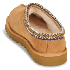 UGG TASMAN