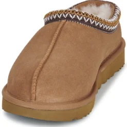 UGG TASMAN II