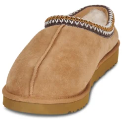 UGG TASMAN II